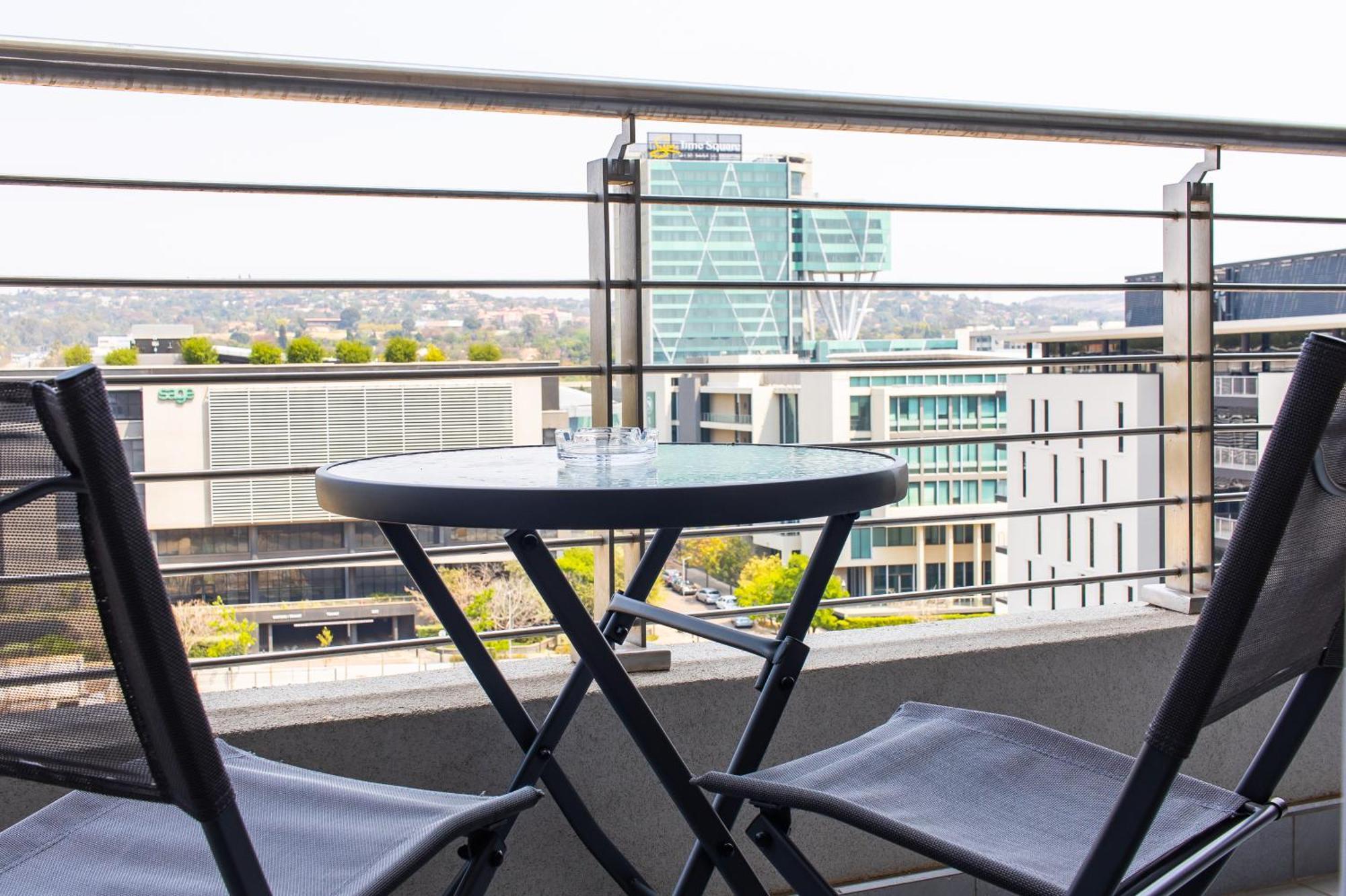 Menlyn Apartment Pretoria Exterior foto
